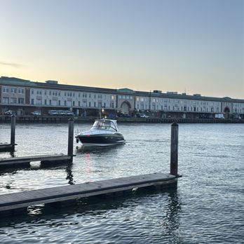 Boston Seaport - Shopping Centers Near Me - Boston, Massachusetts