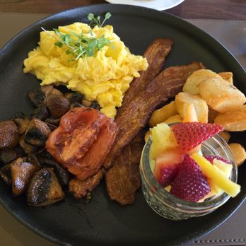 Ashby Inn & Restaurant - Breakfast - New American Near Me - Paris, Virginia