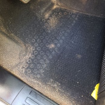 Bob's Car Wash - This was how I received my truck back. Clearly couldn't have vacuumed. - Car Wash Near Me - Spartanburg, South Carolina