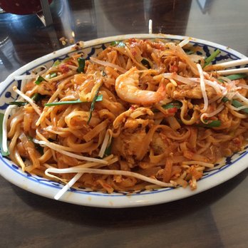 Moo Dang - A first rate Pad Thai! - Thai Near Me - Reno, Nevada