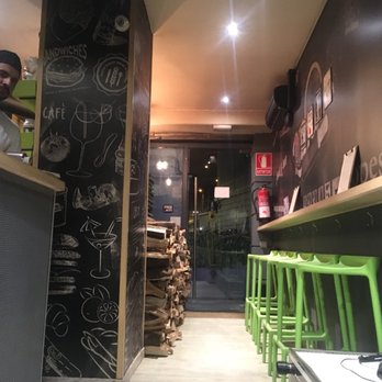 Motta - Pizza Near Me - Barcelona, B
