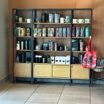 Starbucks - Coffee & Tea Near Me - Los Banos, California Starbucks - Coffee & Tea Near Me - Los Banos, California