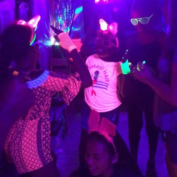 Sparkle Spa Bus - Party Bus Rentals Near Me