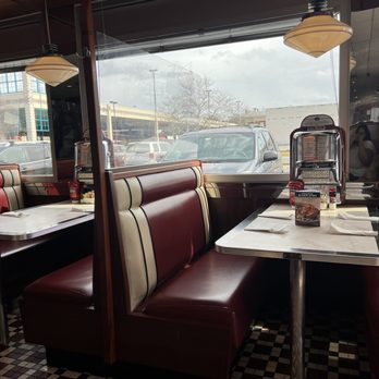 Silver Diner - Open table while there is a wait list for sitting - Diners Near Me - Greenbelt, Maryland Silver Diner - Open table while there is a wait list for sitting - Diners Near Me - Greenbelt, Maryland
