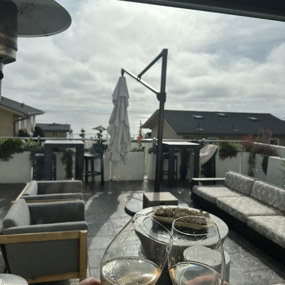 SCP Seven4One - Courtyard patio - Hotels Near Me - Laguna Beach, California