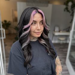 Salon 1670 - Pink money piece, cut and style by Angel