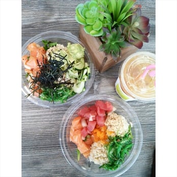 PokeMIX - Brown rice, salmon, tuna, two toppings for a small bowl, and def try the Spicy Mayo sauce! - Hawaiian Near Me - Pasadena, California PokeMIX - Brown rice, salmon, tuna, two toppings for a small bowl, and def try the Spicy Mayo sauce! - Hawaiian Near Me - Pasadena, California