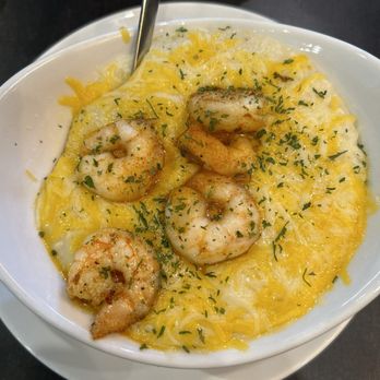 The Hudson Cafe - Shrimp and grits, good - Breakfast & Brunch Near Me - Troy, Michigan