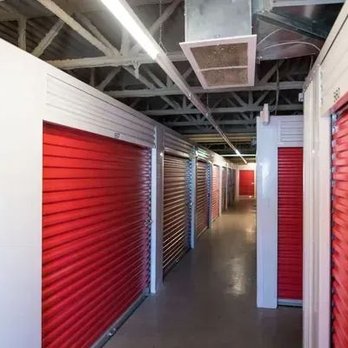 Apple Self Storage - Self Storage Near Me - Toronto, Ontario