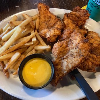 The Peanut - Chicken Tender Basket - American Near Me - Overland Park, Kansas