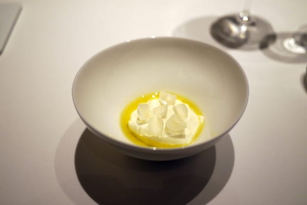 Quintessence by null Quintessence by null