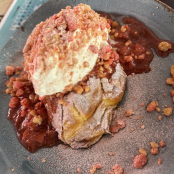 insideOUT - French Toast - Lounges Near Me - San Diego, California insideOUT - French Toast - Lounges Near Me - San Diego, California