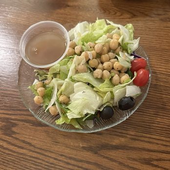 Dino's Restaurant - House Dinner Salad - Pizza Near Me - Willowick, Ohio
