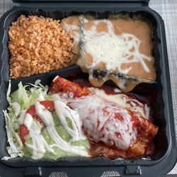Vallarta Mexican Food - Combo plate- chicken enchilada
