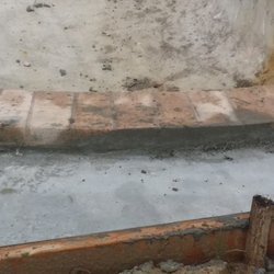 Tropical Pools - Coping sprayed with concrete
