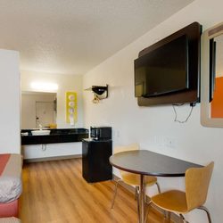 Motel 6 - television