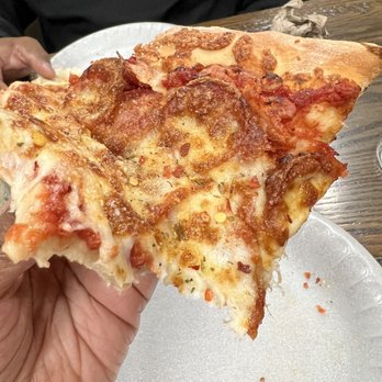 Pizza Parma - Pepperoni pizza slice - Pizza Near Me - Pittsburgh, Pennsylvania Pizza Parma - Pepperoni pizza slice - Pizza Near Me - Pittsburgh, Pennsylvania