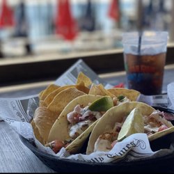 Tailfins Waterfront Grill
