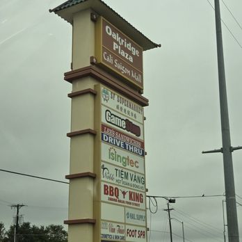 Van Bánh Cuốn - Located in the Saigon Food Court - Vietnamese Near Me - Garland, Texas Van Bánh Cuốn - Located in the Saigon Food Court - Vietnamese Near Me - Garland, Texas