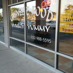 Yummy Yummy Chinese Restaurant - Front window