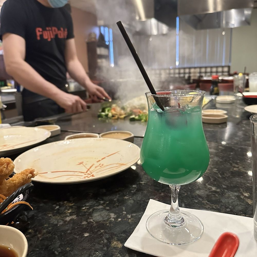 Fujiyama - hibachi grill and blue hawaiin - Sushi Bars Near Me - Milwaukee, Wisconsin