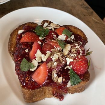 Tatte Bakery & Cafe - Strawberry French toast - Cafes Near Me - Boston, Massachusetts