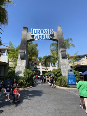 Jurassic World - The Ride by null