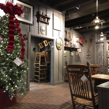 Cracker Barrel Old Country Store - Christmas decor - Southern Near Me - Manassas, Virginia Cracker Barrel Old Country Store - Christmas decor - Southern Near Me - Manassas, Virginia