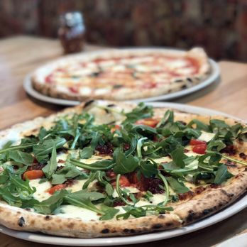 Cane Rosso Takeout Delivery 360 Photos 348 Reviews Pizza 4715 S Lamar Blvd Sunset Valley Tx Restaurant Reviews Phone Number Yelp