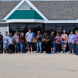 Gritty Lane Antique Mall - Ribbon Cutting.