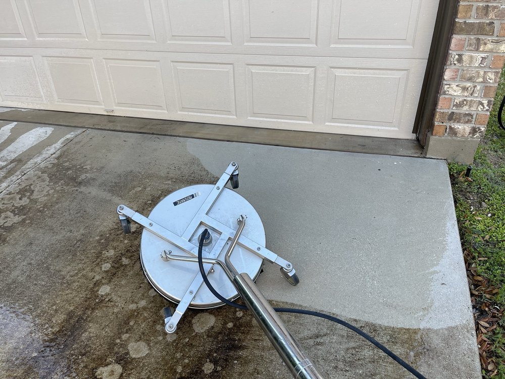 Accurate Window Cleaning & Power Washing - veterans service organization in Austin, TX