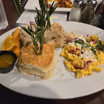 Hash House A Go Go - Sundried Tomato Scramble - New American Near Me - Orlando, Florida