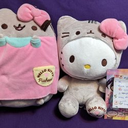 The Littlest Gift Boutique - My haul. Pusheen x Hello Kitty plushies. I love the handwritten note.