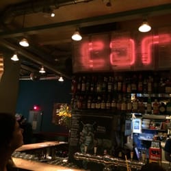 Cargobar - Bar. Hier gibt es Tannenzäpfle.