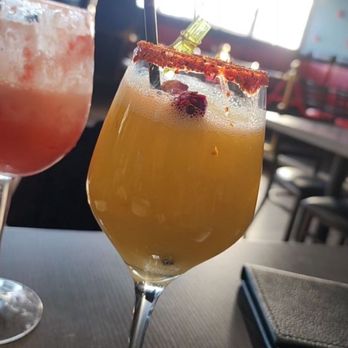 El Chilito - "BESAME Mucho" mango drink - Seafood Near Me - Pico Rivera, California El Chilito - "BESAME Mucho" mango drink - Seafood Near Me - Pico Rivera, California