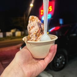 Zeds Real Fruit Ice Cream - Strawberry