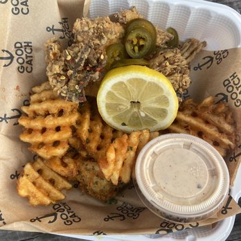 Community Kitchen + Taproom - lemon pepper wings - Vegan Near Me - Austin, Texas Community Kitchen + Taproom - lemon pepper wings - Vegan Near Me - Austin, Texas