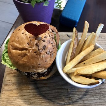 Beets and Carrots Farm-to Table - Veggie burger and fries - New American Near Me - Brooklyn, New York