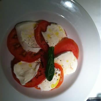 Ginos - Insalate caprese - Italian Near Me - Madrid, M