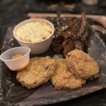 Trap City Cafe - Shawty Lo Lamb Chops with Fried Green Tomatoes and smoked Gouda mac - Salad Near Me - Atlanta, Georgia Trap City Cafe - Shawty Lo Lamb Chops with Fried Green Tomatoes and smoked Gouda mac - Salad Near Me - Atlanta, Georgia
