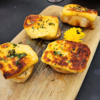 Crazy Daisies - Special appetizer of halloumi on toast - Nurseries & Gardening Near Me - Syracuse, New York