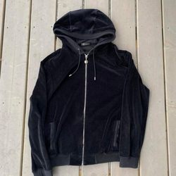 Premier Cleaners - Hoodie string is in the hood, easy to see it cannot be removed without cutting the string.