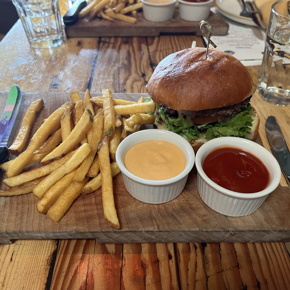 Tipsy Yeti Restaurant & Bar - Bison burger but with Brie cheese - Sports Bars Near Me - Berkeley, California Tipsy Yeti Restaurant & Bar - Bison burger but with Brie cheese - Sports Bars Near Me - Berkeley, California