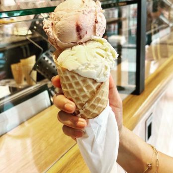 Salt & Straw - Scope of Strawberry Honey Balsamic and Pear & Blue Cheese - Ice Cream & Frozen Yogurt Near Me - San Ramon, California Salt & Straw - Scope of Strawberry Honey Balsamic and Pear & Blue Cheese - Ice Cream & Frozen Yogurt Near Me - San Ramon, California