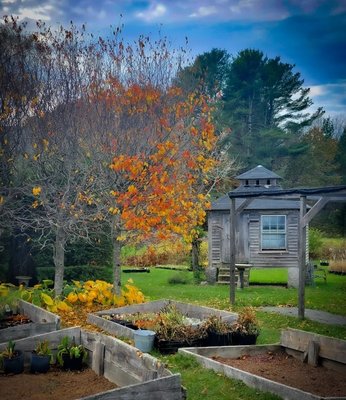 Snug Harbor Farm by null