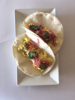 Willow & Wren Cafe' : Coffee, Wine, and Provisions by null