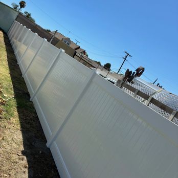 Irvine Fence - Backyard new fencing - Fences & Gates Near Me - Anaheim, California Irvine Fence - Backyard new fencing - Fences & Gates Near Me - Anaheim, California