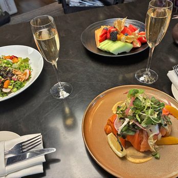 Consort Bar - Brunch - salad, smoked salmon & watercress on croissant, fresh fruits, Prosecco - Cocktail Bars Near Me - Toronto, Ontario