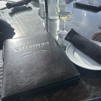 Calcareous Vineyard - Menu and the Lilly Blanc - Wine Tasting Room Near Me - Paso Robles, California