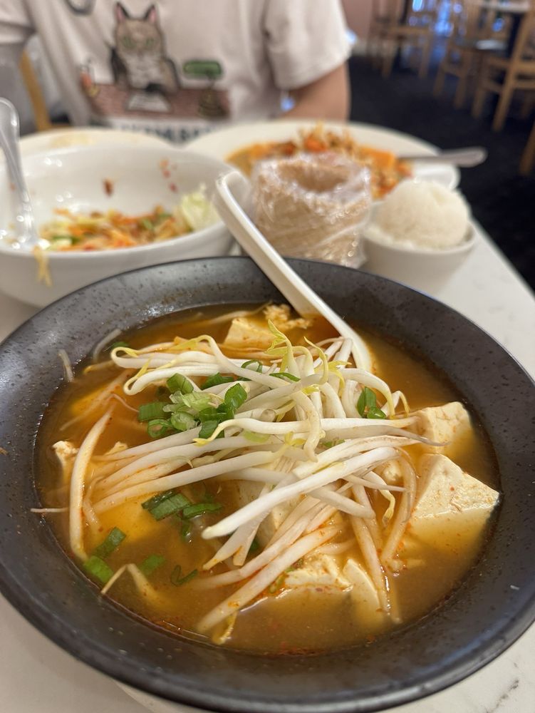 THAI SWEET BASIL Updated September 2024 110 Photos & 290 Reviews